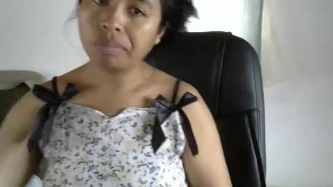 Snapshot of liora_selene chatting on May 2026 04:28:01 AM liora online show from May 2026 04:28:01 AM