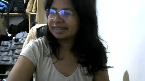 Snapshot of liora_selene chatting on July 2026 04:09:01 AM liora online show from July 2026 04:09:01 AM