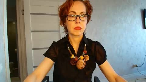 Snapshot of lioraweiss chatting on April 2026 09:35:02 AM Liora Weiss online show from April 2026 09:35:02 AM