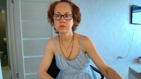 Snapshot of lioraweiss chatting on May 2026 07:02:02 AM Liora Weiss online show from May 2026 07:02:02 AM