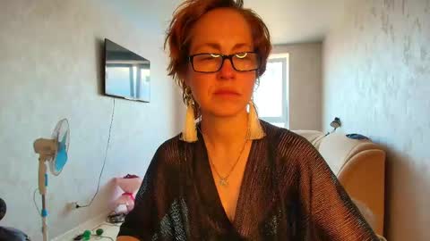 Snapshot of lioraweiss chatting on May 2026 07:50:01 AM Liora Weiss online show from May 2026 07:50:01 AM