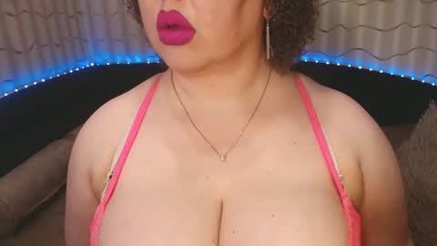 Snapshot of lipsaddiction chatting on May 2026 01:39:01 PM LIpsAddiction online show from May 2026 01:39:01 PM