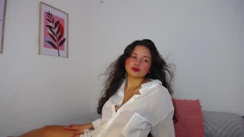 Lily see u on december 2 online show from January 2025 06:35:01 PM