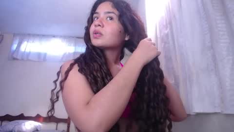 lisa_branch online show from December 2024 07:57:01 PM