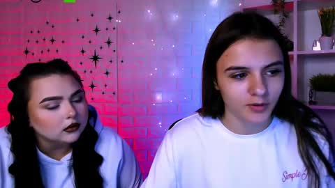 Lisa online show from November 2025 10:25:02 AM