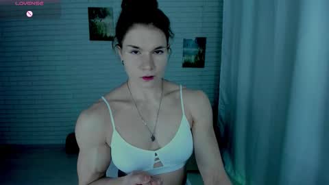 Snapshot of lisa_ree_ chatting on February 2026 01:04:01 AM lisa online show from February 2026 01:04:01 AM