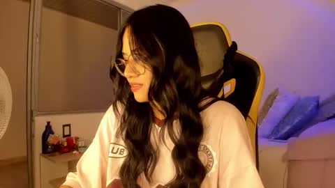 Lisa Thompson online show from October 2025 01:18:01 AM