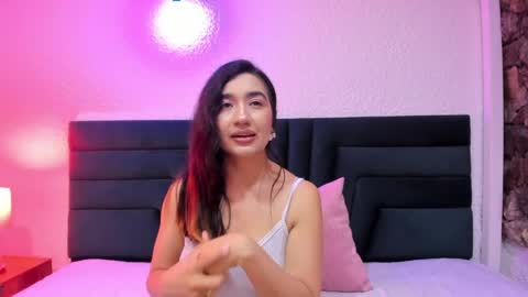 Snapshot of lisa_white_ chatting on May 2026 08:58:02 PM lisa white online show from May 2026 08:58:02 PM