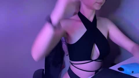 Snapshot of lisafrazier chatting on September 2025 05:34:01 PM Lisa online show from September 2025 05:34:01 PM