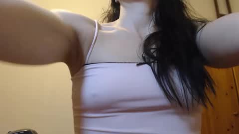 Snapshot of lisaskybaby chatting on April 2026 06:49:01 PM Lisaskybaby online show from April 2026 06:49:01 PM