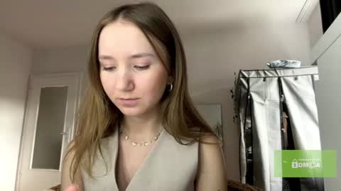 lisasmall online show from July 2026 05:37:01 PM
