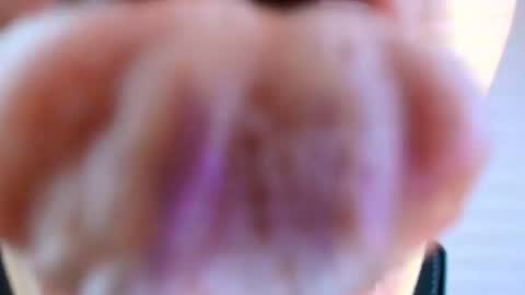 Lisbet online show from October 2025 10:17:02 PM