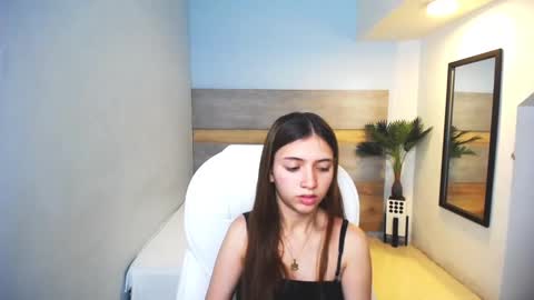 Liseth Fox online show from December 2024 07:40:02 PM