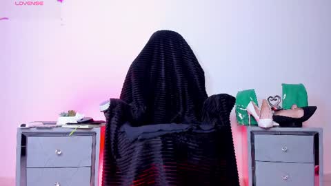 Lissa Kim online show from July 2026 04:33:02 PM