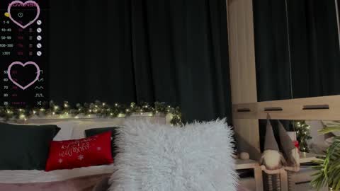 Snapshot of lissa_rose chatting on December 2024 04:04:02 PM lissa_rose online show from December 2024 04:04:02 PM