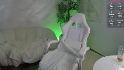 Snapshot of lissababe11 chatting on February 2026 08:27:01 PM Alexa online show from February 2026 08:27:01 PM