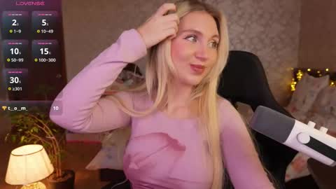 Snapshot of lissablush_ chatting on November 2025 10:58:02 AM Lissa online show from November 2025 10:58:02 AM