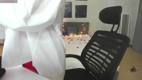 lissameoww online show from February 2026 01:35:02 AM