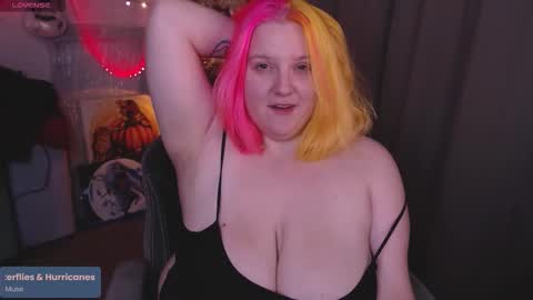 Lissa online show from November 2025 01:31:01 PM