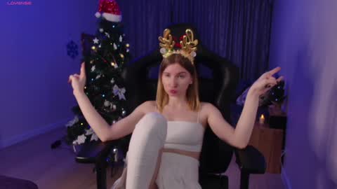 Snapshot of lisshoran chatting on December 2024 10:33:02 AM Lissa online show from December 2024 10:33:02 AM