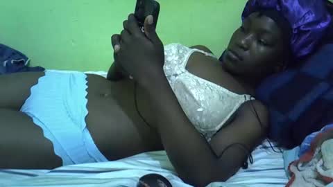 lisssa01 online show from September 2025 12:29:01 PM