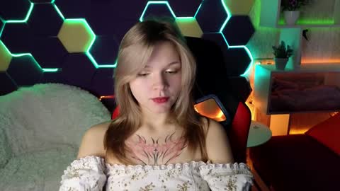 Lena online show from December 2024 04:13:01 AM