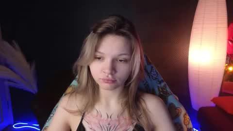 Lena online show from March 2025 01:04:01 AM