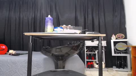 LITA a sexy milf online show from February 2025 09:31:01 PM