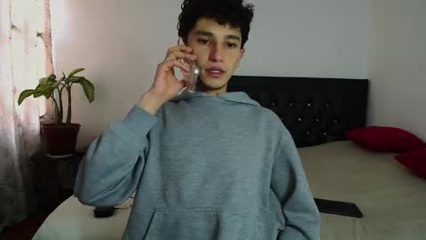 Snapshot of litteb0y chatting on October 2025 03:01:02 PM Alejandro  online show from October 2025 03:01:02 PM
