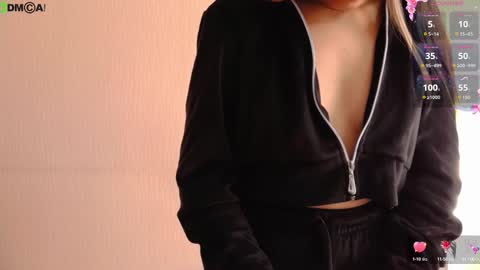 Tina online show from September 2025 12:53:01 PM