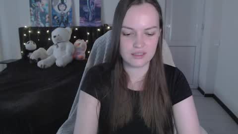 Snapshot of little__flowers chatting on September 2025 06:48:02 AM little__flowers online show from September 2025 06:48:02 AM
