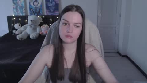 Snapshot of little__flowers chatting on November 2025 08:24:01 AM little__flowers online show from November 2025 08:24:01 AM