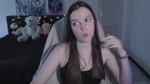 Snapshot of little__flowers chatting on November 2025 06:57:01 AM little__flowers online show from November 2025 06:57:01 AM