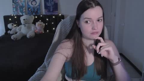 Snapshot of little__flowers chatting on November 2025 08:06:01 AM little__flowers online show from November 2025 08:06:01 AM