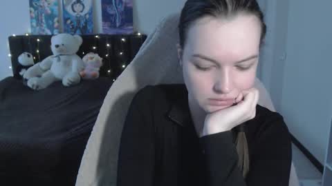 little__flowers online show from January 2026 08:40:02 AM