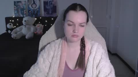 little__flowers online show from February 2026 09:30:01 AM