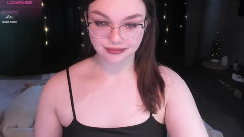 Eva online show from December 2024 11:02:01 AM