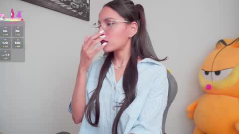 Help me reach 100 likes online show from October 2025 07:44:02 PM