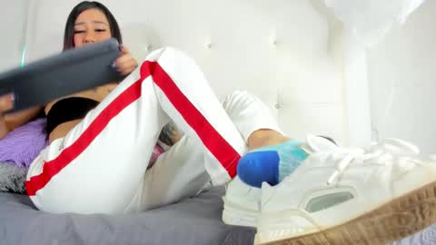   online show from October 2025 01:51:01 PM