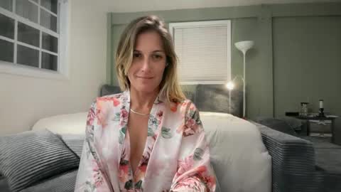 Snapshot of little_lies chatting on July 2026 02:36:01 AM little lies online show from July 2026 02:36:01 AM