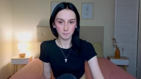 little_mollee online show from October 2025 08:18:02 PM