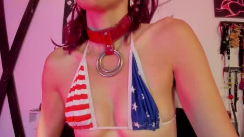 Little Nauughty2 online show from November 2025 02:06:01 PM