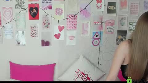 Kriss online show from November 2025 08:35:01 AM