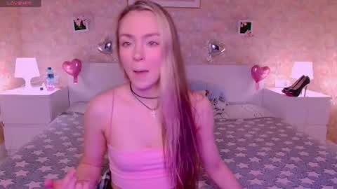 Snapshot of little_rockk chatting on June 2026 10:53:02 AM little_rockk online show from June 2026 10:53:02 AM