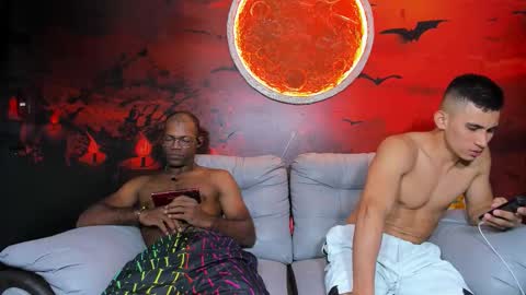 little_show_sexy online show from February 2026 05:37:01 AM