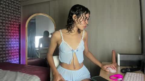 alex online show from February 2026 09:22:01 PM