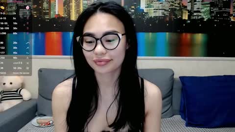 Snapshot of little_v1rgin_angel chatting on December 2024 02:06:02 PM Kwan online show from December 2024 02:06:02 PM