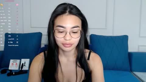 Kwan online show from November 2025 09:52:01 AM