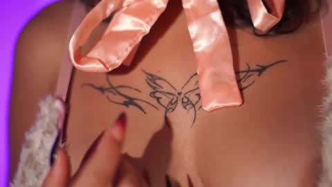 Im your little Velinda  online show from October 2025 06:08:01 PM