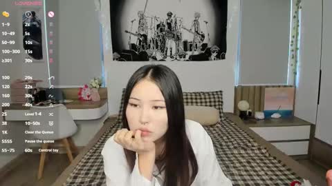 Snapshot of little_yena chatting on February 2026 06:12:02 AM Yena and Gabby online show from February 2026 06:12:02 AM